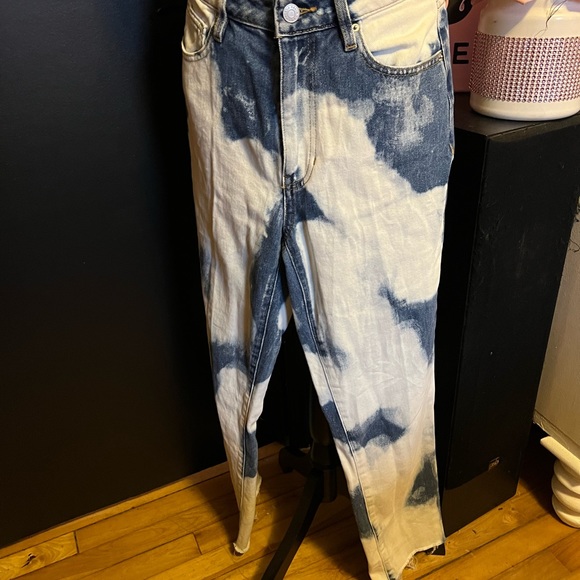 PACSUN Acid Wash  Mom Jeans - Picture 15 of 15